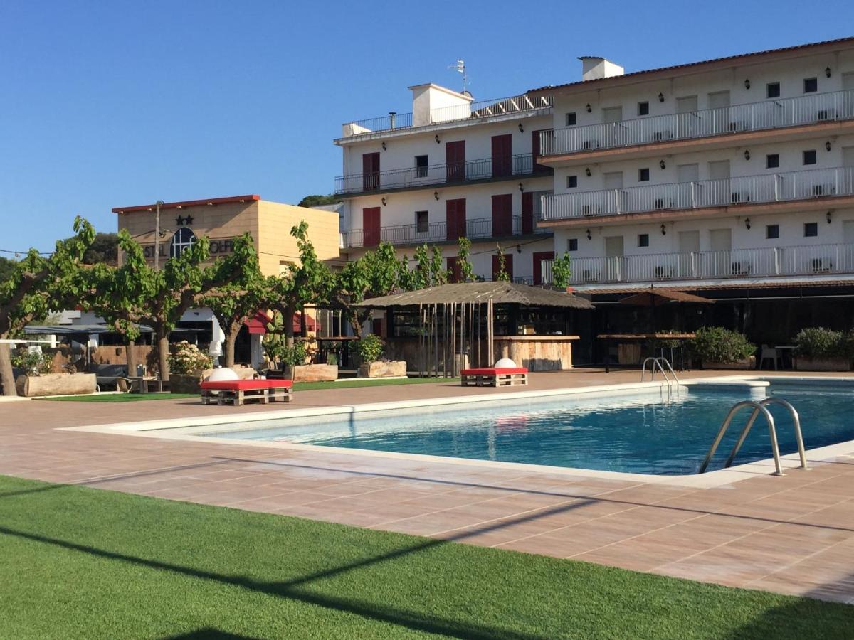 Hostal Solfina Palafolls Exterior foto
