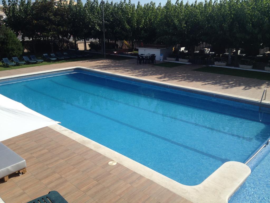 Hostal Solfina Palafolls Exterior foto